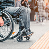 "Ούτε άνεργη, ούτε εργαζόμενη" - "Κραυγή" απόγνωσης για το πρόγραμμα πρόσληψης ΑμεΑ στους Δήμους