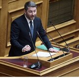 Ν. Ανδρουλάκης κατά κυβέρνησης: Παίζετε με τη νοημοσύνη ενός ολόκληρου λαού