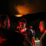 "Κατάπιαν" οι φλόγες την Αγία Φωτιά: βιβλικές καταστροφές από τη γιγάντια πυρκαγιά στην Ιεράπετρα που εξακολουθεί να μαίνεται