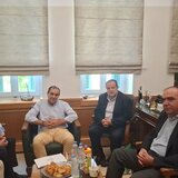 Αρκαλοχώρι: Τέσσερα χρόνια μετά τον σεισμό, οι υποσχέσεις επαναλαμβάνονται και τα κοντέινερ παραμένουν