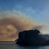 Χανιά: Ανεξέλεγκτη η πυρκαγιά στα Τεμένια – Εκκενώθηκαν οικισμοί, κάηκαν σπίτια - Άνεμοι πάνω από 10 μποφόρ