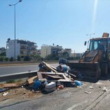 Ηράκλειο: Τσαπάκια και φορτηγά ρίχτηκαν στη μάχη με τα σκουπίδια