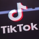 Εθισμός στο Tik Tok: Το «επικίνδυνο» scrolling και το άγχος της προσκόλλησης