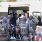 Χανιά: Βγήκαν εντάλματα για τα δύο αδέρφια με το ξενοδοχείο, πήραν προθεσμία να απολογηθούν την Τρίτη