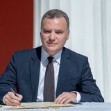 Οι συλλήψεις για τον ΟΠΕΚΕΠΕ, η "δημόσια διαπόμπευση" και η παρέμβαση Λογοθέτη