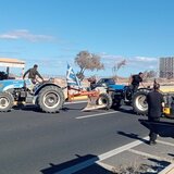 Στα μπλόκα οι Κρητικοί με επ' αόριστον κινητοποιήσεις!