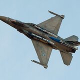 Τα F-16 θα πετάξουν πάνω από το λιμάνι του Αγίου Νικολάου