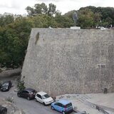 Διασωληνωμένος στο νοσοκομείο ο ηλικιωμένος άνδρας που έπεσε στο κενό από το Άγαλμα του Βενιζέλου