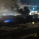 Μεγάλη φωτιά στο Πέραμα Aττικής – Ήχησε το 112