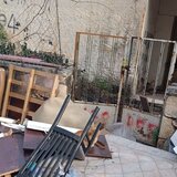 "Ένας απέραντος σκουπιδότοπος στα Τρία Πεύκα"