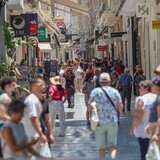 Γεμάτα τα ξενοδοχεία στην Κρήτη – Ο Αύγουστος καλύπτει το χαμένο έδαφος του Ιουλίου