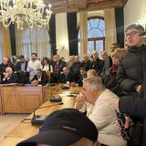 Δημοτικό Συμβούλιο: Ηχηρό "όχι" στην εγκατάσταση δομής μεταναστών στις Μαλάδες