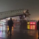 Nέα Υόρκη: Αεροσκάφος συγκρούστηκε με πυροσβεστικό όχημα - Αναφορές για νεκρούς και τραυματίες