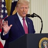 Τραμπ: Δίνει εντολή για προσωρινή παύση του πολέμου στη Μέση Ανατολή