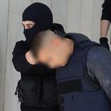 Δολοφονία στον Άγιο Δημήτριο: Με σκυμμένα τα κεφάλια στο Ναυτοδικείο ο 20χρονος δράστης και οι άλλοι 3 συλληφθέντες 