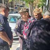 Στον εισαγγελέα σήμερα ο 89χρονος που άνοιξε πυρ σε ΕΦΚΑ και Πρωτοδικείο τραυματίζοντας πέντε άτομα