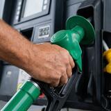 Στα ύψη οι τιμές στα καύσιμα - Πόσο "καίει" η αντλία στην Κρήτη