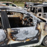 Που στρέφονται οι έρευνες των Αρχών για τον εμπρησμό των ενοικιαζόμενων αυτοκινήτων