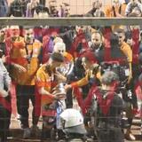 Ανατριχιαστικό video μέσα από την εξέδρα: Η αποθέωση των κυπελλούχων!