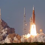 Artemis II: Οι πρώτες ώρες της ιστορικής αποστολής γύρω από τη Σελήνη