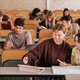 Πανελλήνιες 2026: Ελάχιστη βάση εισαγωγής 2026 - Τι καθορίζει την πρόσβαση στα ΑΕΙ