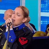 “Εγώ θα πάρω καπετάνιο” της αξέχαστης Μαρινέλλας, από την Μπάντα του Πολεμικού Ναυτικού - Βίντεο