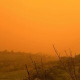 Απόκοσμες εικόνες στην Κρήτη: Κόκκινη και πορτοκαλί ατμόσφαιρα σε όλο το νησί! - Βίντεο και φωτογραφίες