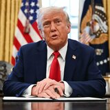 Πόλεμος στη Μέση Ανατολή -CNN: Η αναποφασιστικότητα του Τραμπ έχει εξήγηση 