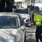 Πάσχα στην Κρήτη: Στους δρόμους η Τροχαία με συμβουλές, αλκοολόμετρα και... λαμπάδες