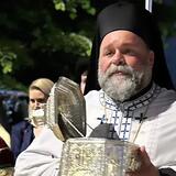 Ο πρώτος γάμος στις φυλακές Τρικάλων και ο Κρητικός πρώην master chef που έγινε Αρχιμανδρίτης!