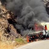 Φωτιά στον Άγιο Κύριλλο - Ξεκίνησε από αυτοκίνητο - Σηκώθηκε και εναέριο μέσο! (φωτογραφίες)