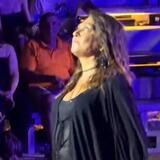Καίτη Γαρμπή: «Λύγισε» για τον Δημήτρη Κόκοτα - Τα συγκινητικά λόγια της σε συναυλία
