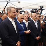 Επίσκεψη Μητσοτάκη στην 90ή ΔΕΘ- Μετά τον αγιασμό, ξενάγηση με ρετσίνα και δώρα!