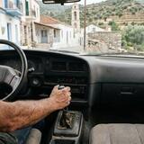 Θανατηφόρα παράσυρση 87χρονης στη Μεσαρά: Ο γιος της έκανε όπισθεν με το αγροτικό και τη χτύπησε!