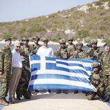 Πρώτη επίσκεψη Μητσοτάκη σε Ρω και Στρογγύλη - Συνάντηση με στρατιώτες