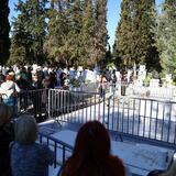 Συγκίνηση και πλήθος κόσμου στη Νίκαια για το μνημόσυνο του Γιώργου Μαζωνάκη (ΦΩΤΟ)