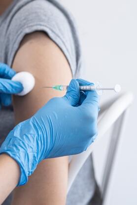 ΙΣΑ για Ευρωπαϊκή Εβδομάδα Εμβολιασμού: Η προστασία της υγείας δεν έχει ηλικία και απαιτεί διαρκή εγρήγορση