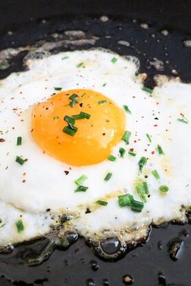 Γιατί τα αυγά είναι μια απαραίτητη τροφή για υγιή γήρανση