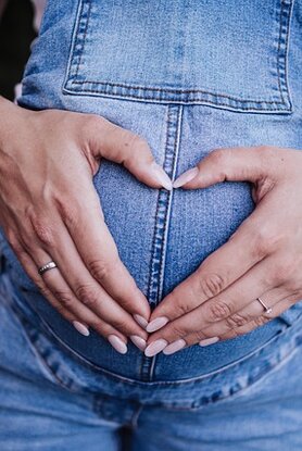 Gel μανικιούρ στην εγκυμοσύνη: Πόσο ασφαλές είναι;